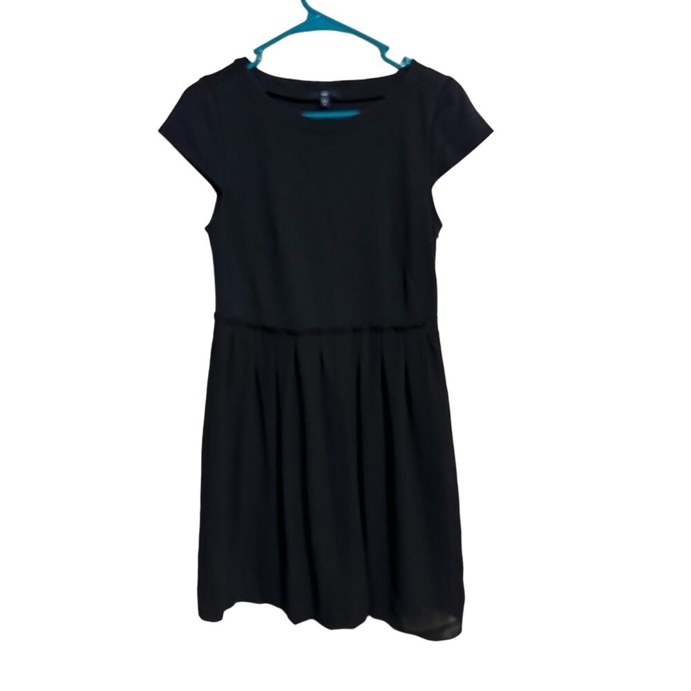Gap size 6 pleated bottom Black Dress